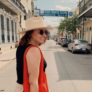 LIKE NEW LACK OF COLOR WIDE BRIM HAT